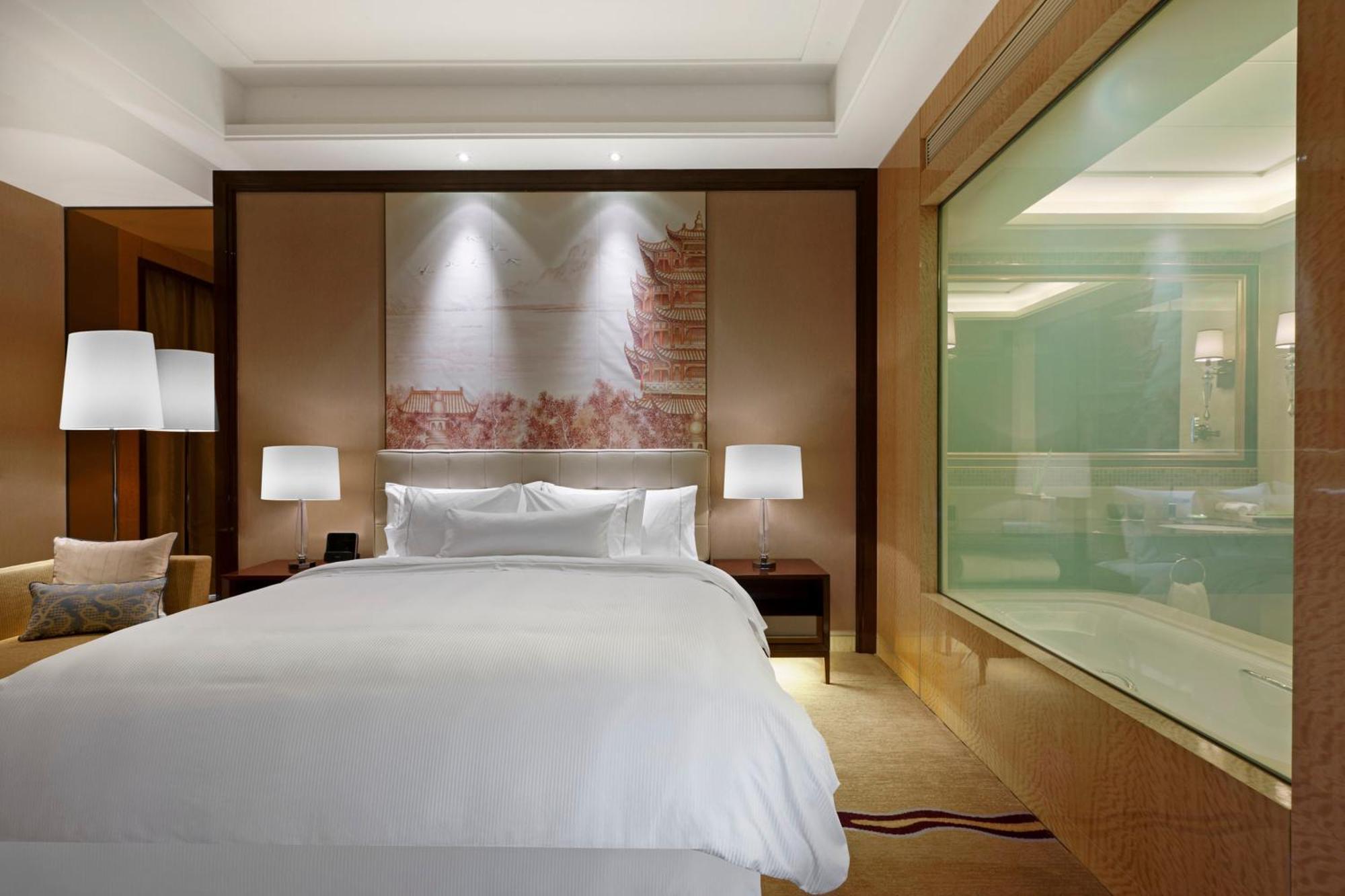 The Westin Wuhan Wuchang Екстериор снимка